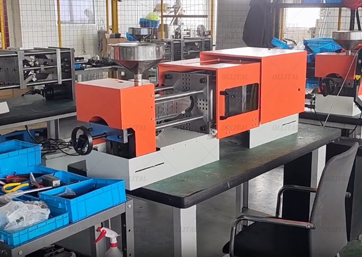 What is micro injection molding machine?