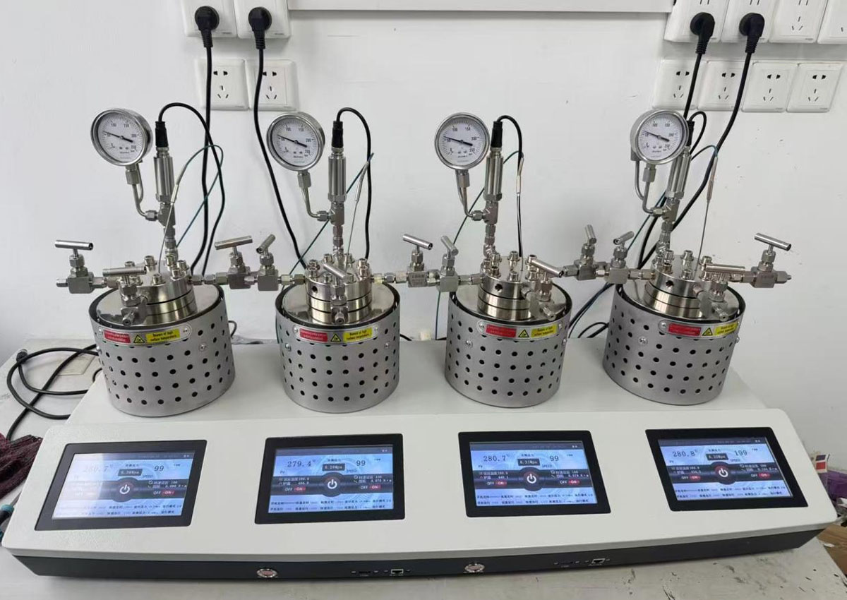 OLLITAL quadruple reactor (experimental equipment) shipped to Bahrain